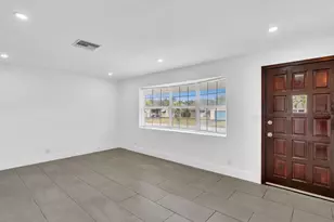 5710 SW 54th Ct, Davie, FL 33314 - Photo 10