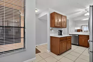 6239 Coral Lake Dr, Margate, FL 33063 - Photo 6