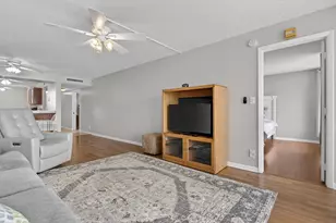 6239 Coral Lake Dr, Margate, FL 33063 - Photo 26