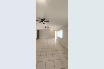 2005 SW 99 Avenue, Miramar, FL 33025 - Photo 2