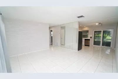 5908 NW 81st Avenue, Tamarac, FL 33321 - Photo 8