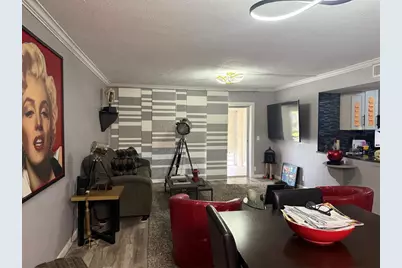 25 SE 13th Street #B2, Boca Raton, FL 33432 - Photo 2