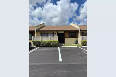 719 Banks Road #719, Margate, FL 33063 - Photo 2