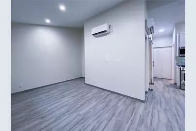 315 SW 7th Street #3, Fort Lauderdale, FL 33315 - Photo 4