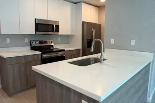 2511 Pierce St, Hollywood, FL 33020 - Photo 2