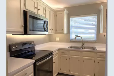 68 Royal Oak Court #107, Vero Beach, FL 32962 - Photo 4