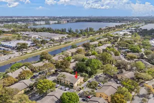 3053 N Oakland Forest Dr, Oakland Park, FL 33309 - Photo 32