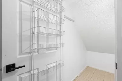 3053 N Oakland Forest Drive #102, Oakland Park, FL 33309 - Photo 14