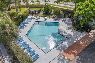 3053 N Oakland Forest Dr, Oakland Park, FL 33309 - Photo 26