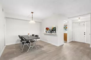 3053 N Oakland Forest Dr, Oakland Park, FL 33309 - Photo 10