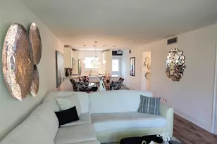 301 Cambridge Rd, Hollywood, FL 33024 - Photo 12