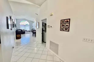 2865 SW 180th Ave, Miramar, FL 33029 - Photo 10