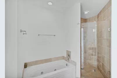 18201 Collins Avenue, Sunny Isles Beach, FL 33160 - Photo 46