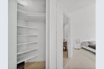 18201 Collins Avenue, Sunny Isles Beach, FL 33160 - Photo 38