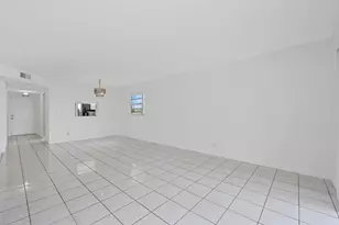 8735 Ramblewood Dr, Coral Springs, FL 33071 - Photo 12