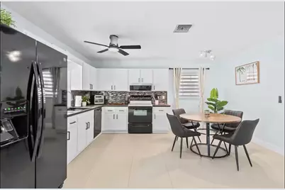 304 SE 4th Street, Dania Beach, FL 33004 - Photo 8