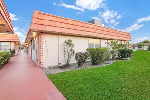 138 Seville, Delray Beach, FL 33446 - Photo 2