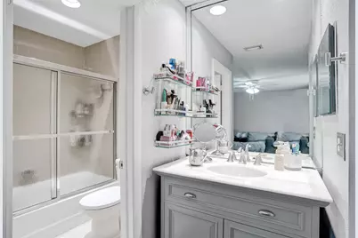 869 NW 47th Street, Deerfield Beach, FL 33064 - Photo 18