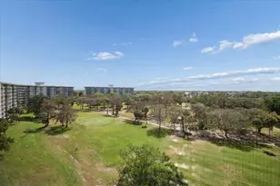 575 Oaks Ln, Pompano Beach, FL 33069 - Photo 14