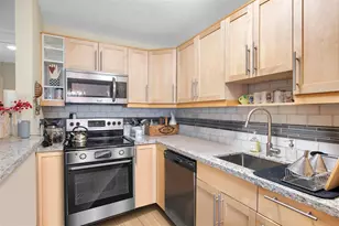 1156 NW 83rd Ave, Plantation, FL 33322 - Photo 12