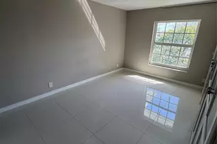 2161 NE 68th St, Fort Lauderdale, FL 33308 - Photo 8