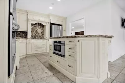 631 Oleander Drive, Hallandale Beach, FL 33009 - Photo 16