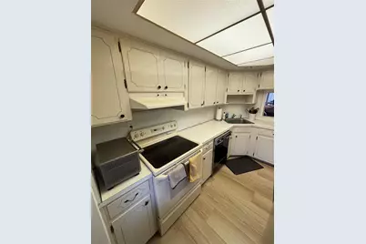 900 SW 12th Street #202, Fort Lauderdale, FL 33315 - Photo 6