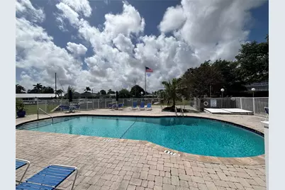 900 SW 12th Street #202, Fort Lauderdale, FL 33315 - Photo 24