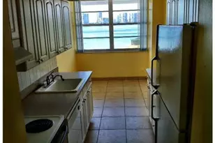 251 174 Unit, Sunny Isles Beach, FL 33160 - Photo 4