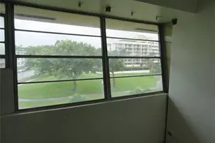 [Address not provided], North Miami, FL 33181 - Photo 2