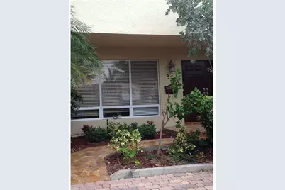 313 Oregon Street #313, Hollywood, FL 33019 - Photo 2