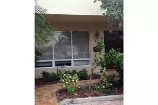 313 Oregon St, Hollywood, FL 33019 - Photo 2