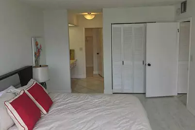 2500 Parkview Drive #1519, Hallandale Beach, FL 33009 - Photo 10