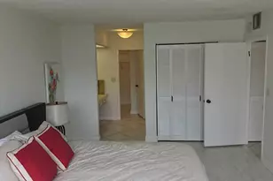 2500 Parkview Dr, Hallandale Beach, FL 33009 - Photo 10