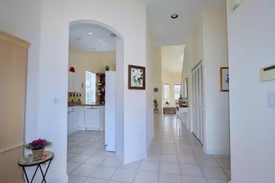 77 Spyglass Way N, Palm Beach Gardens, FL 33418 - Photo 2