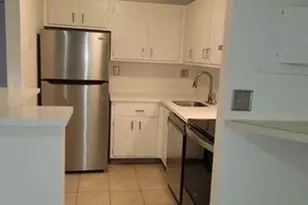 7210 NW 179th St, Hialeah, FL 33015 - Photo 12