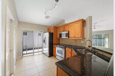 200 NW 75 Ter Terrace, Plantation, FL 33317 - Photo 4
