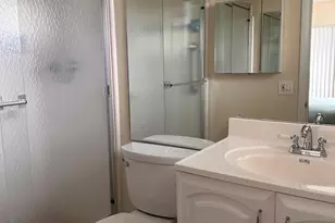 960 Crystal Lake Dr, Pompano Beach, FL 33064 - Photo 8