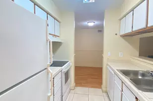 949 Riverside Dr, Coral Springs, FL 33071 - Photo 4