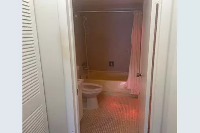 20 Golfs Edge #E, West Palm Beach, FL 33417 - Photo 6