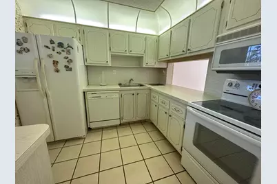 2682 S Garden Drive #103, Lake Worth, FL 33461 - Photo 6