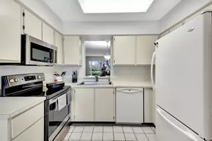 7185 Huntington Ln, Delray Beach, FL 33446 - Photo 12