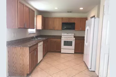 2098 SW Newport Isles Boulevard, Port Saint Lucie, FL 34953 - Photo 2