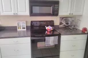 3465 Via Poinciana, Lake Worth, FL 33467 - Photo 6