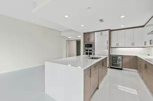 2720 Donald Ross Rd, Palm Beach Gardens, FL 33410 - Photo 8