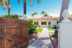 11 Tropical Dr, Ocean Ridge, FL 33435 - Photo 2