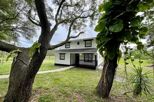 42111 Chinaberry Ct, Eustis, FL 32736 - Photo 16