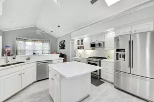 1711 SW Mockingbird Dr, Port Saint Lucie, FL 34986 - Photo 18