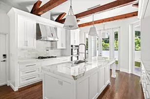 125 Via Vizcaya, Palm Beach, FL 33480 - Photo 10