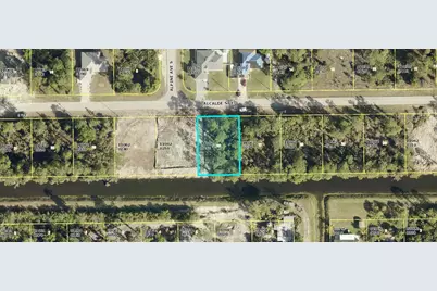 934 Alcalde Street E, Lehigh Acres, FL 33974 - Photo 1